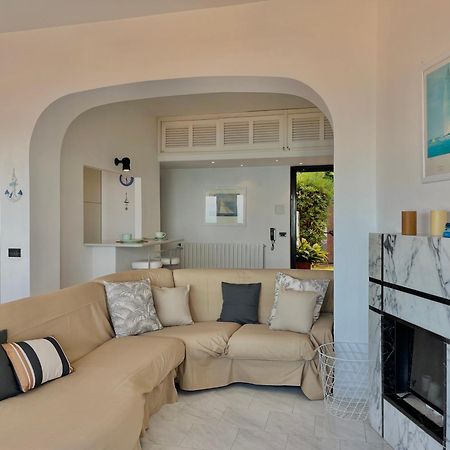 Porto Santo Stefano Vista Mare + Parcheggio Gratuito Appartement Buitenkant foto